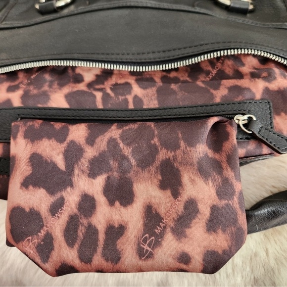 b. makowsky Leather Black Purse Bag Sachtel like new - Picture 8 of 15